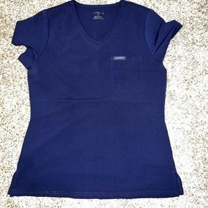 Jaanuu scrub top 3 pocket